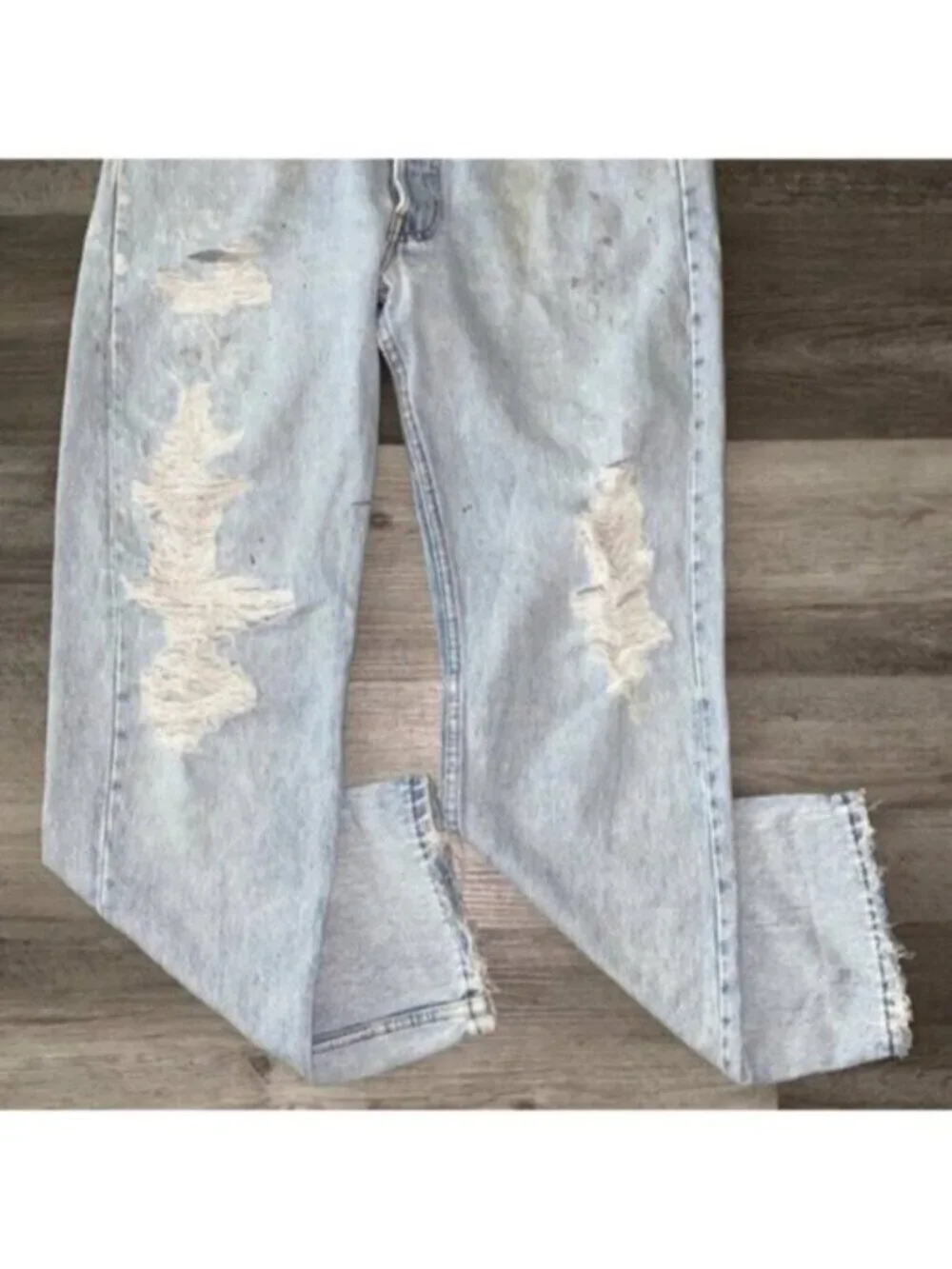 Levis 501 Jeans Mens 32 x 30 Lt Blue Cotton Button Fly Batwing Distress USA VTG